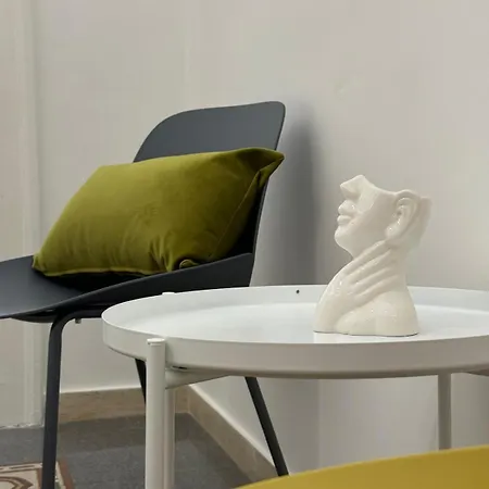 Domus Selene * بومبيي