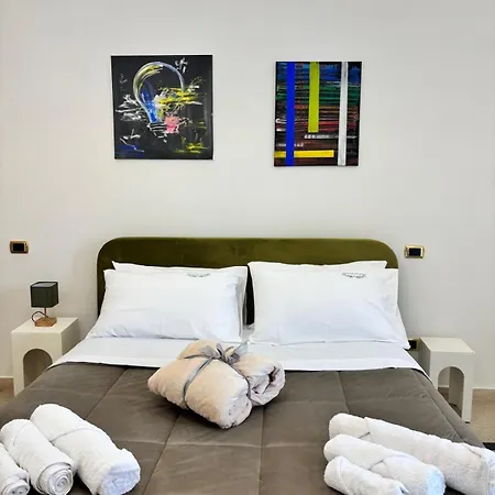 Domus Selene بومبيي